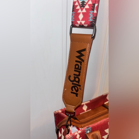Wrangler Boho Aztec design Crossbody in Red,Blue,Brown,Black and White - Picture 5 of 9